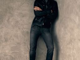 GENTLEMEN: ADAM LEVINE