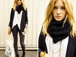 http://lookbook.nu/files/looks/large/716142_IMG_7800.jpg?1280404896