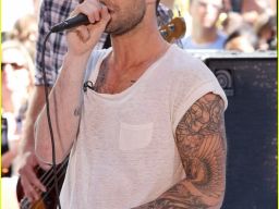 Maroon 5 Rocks Rockefeller Plaza