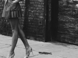 NEAVE BOZORGI : Photo